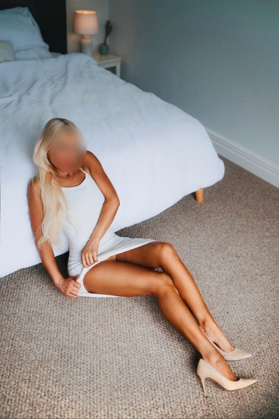 ALINA ZOLOTO Perth Escorts 4