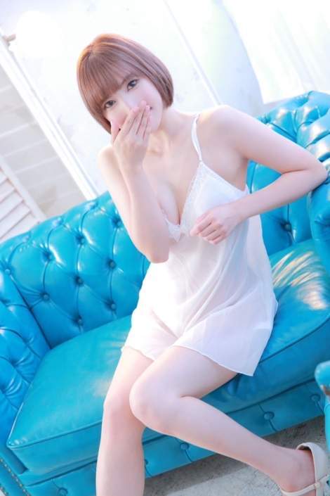 Red Haired Yuki 127 Chippendale Escorts 1