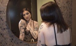 Bettie Page - Tall & Tattooed Elite Escort - Langtrees VIP Canberra