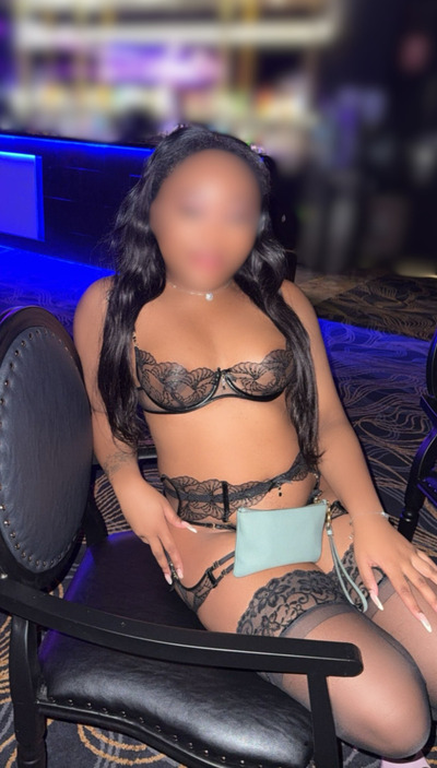 Gabby Canberra Escorts 3