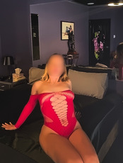 Saffy Canberra Escorts