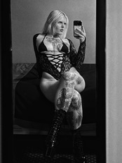 Blondie Canberra Escorts