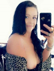 Escort for Couples, Groups/Parties and Men. Hot Sexy MILF renown for giving the BEST BJ'S on the Coa Mooloolaba Private Escort