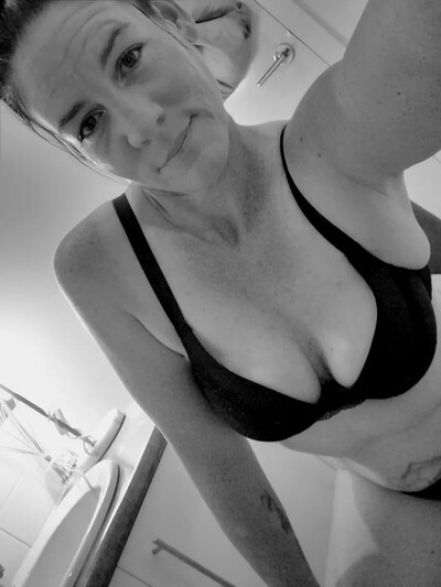 Real Aussie babe Bowen Escorts 2