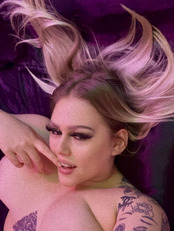 Azalea Minxx Maroochydore Escorts