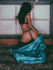 Oakley.Aus Brisbane Escorts