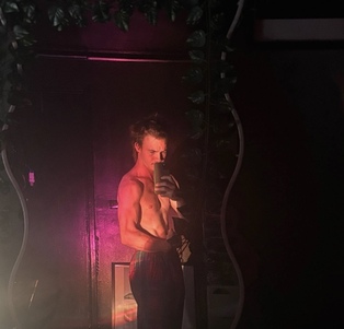 Thorne Adelaide Male Escorts 1