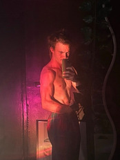 Thorne Adelaide Male Escorts