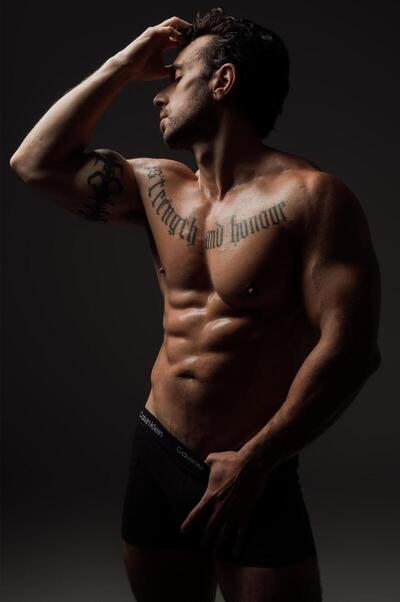 Axel Meridius Briar Hill Male Escorts 6