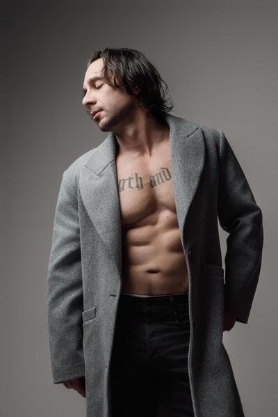 Axel Meridius Briar Hill Male Escorts 5