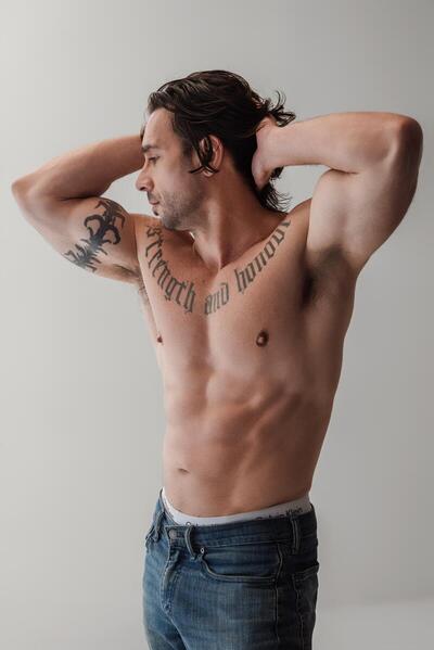 Axel Meridius Briar Hill Male Escorts 1