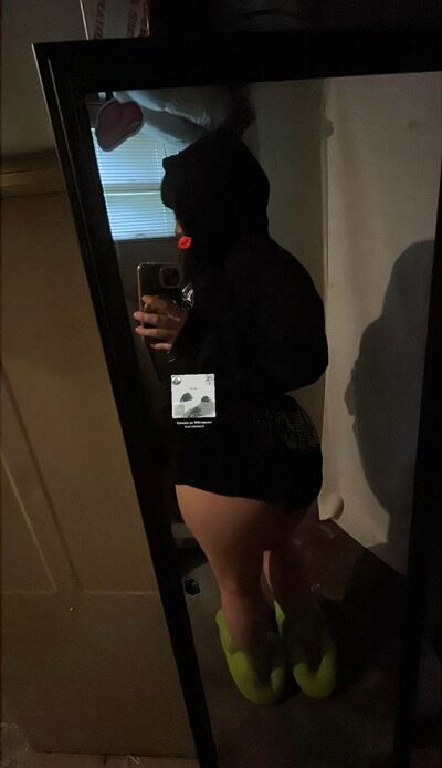 Bella - Sexy pocket rocket - St Kilda Escort, Melbourne VIC