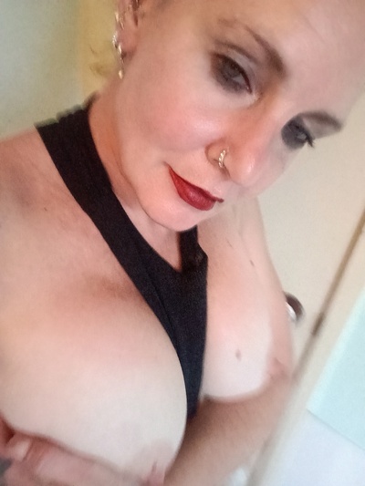 Candy Rotton - Mature Bisexual BDSM Escort, Springwood QLD
